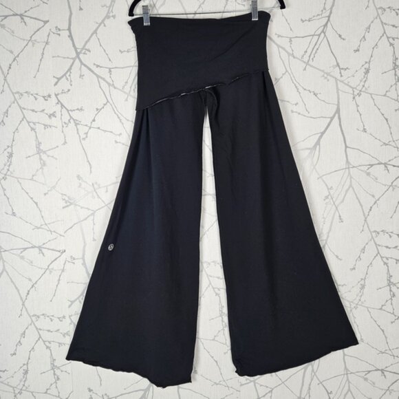 Lululemon Black Luon Low Rise Flowy Wide Leg Waltz Pants - Picture 3 of 7